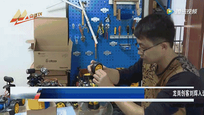 1514343504126638.gif 5.gif