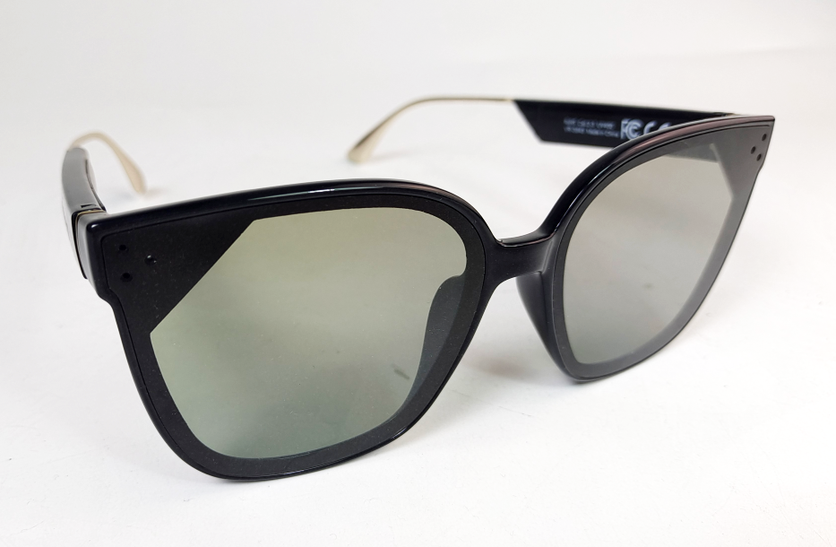 1718953881280954.png glass4.png